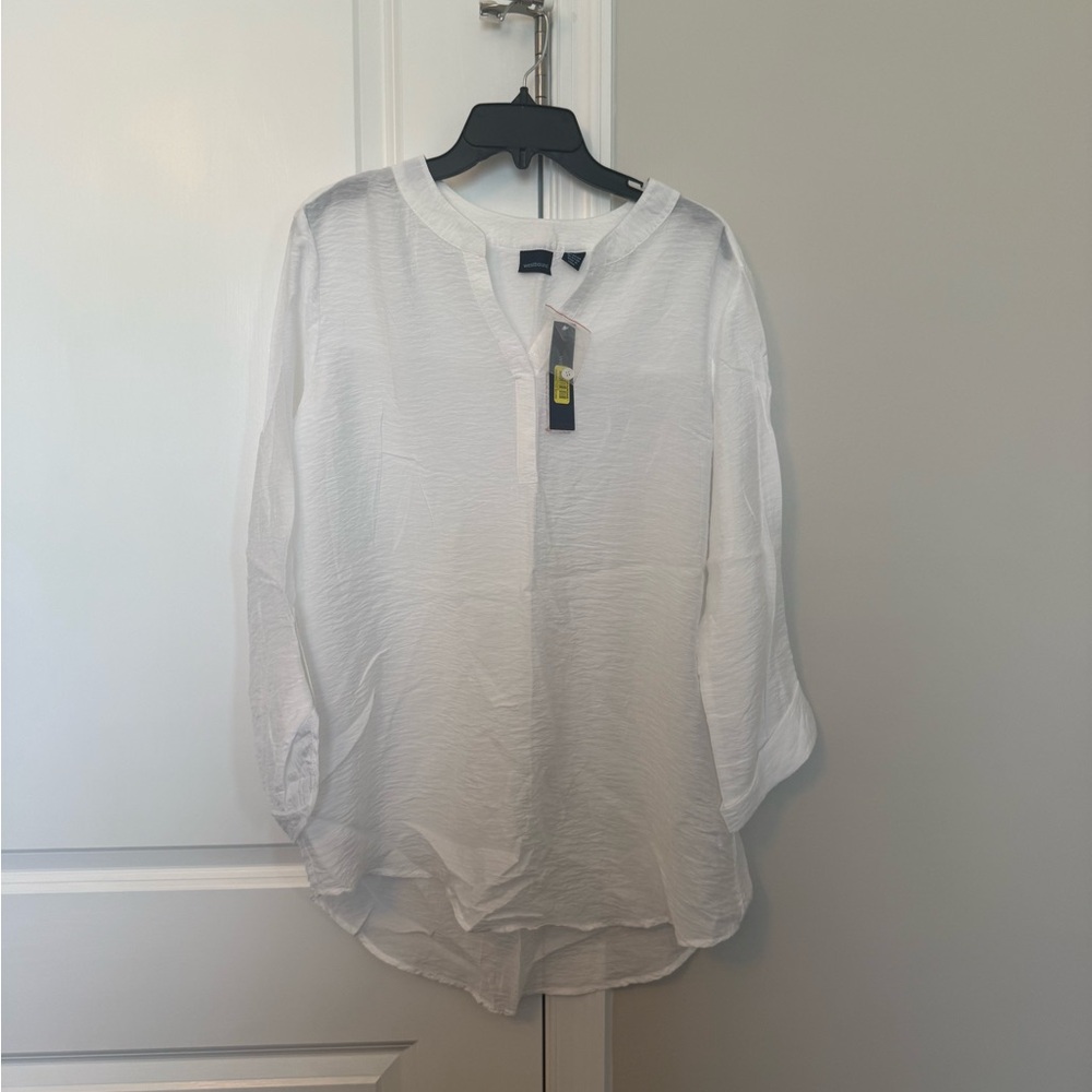 Westbound White Lightweight V-Neck Blouse